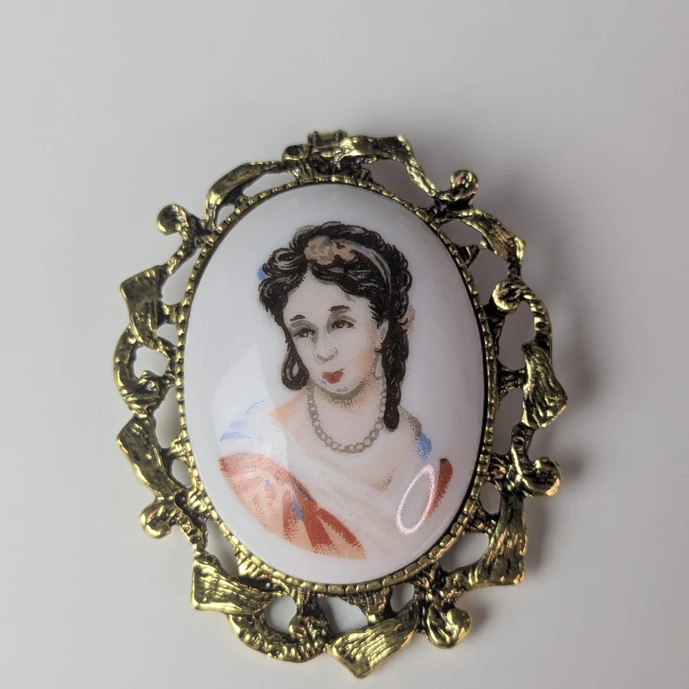 Vintage Gold and White Porcelain Cameo Brooch And Pendant Marked Japan